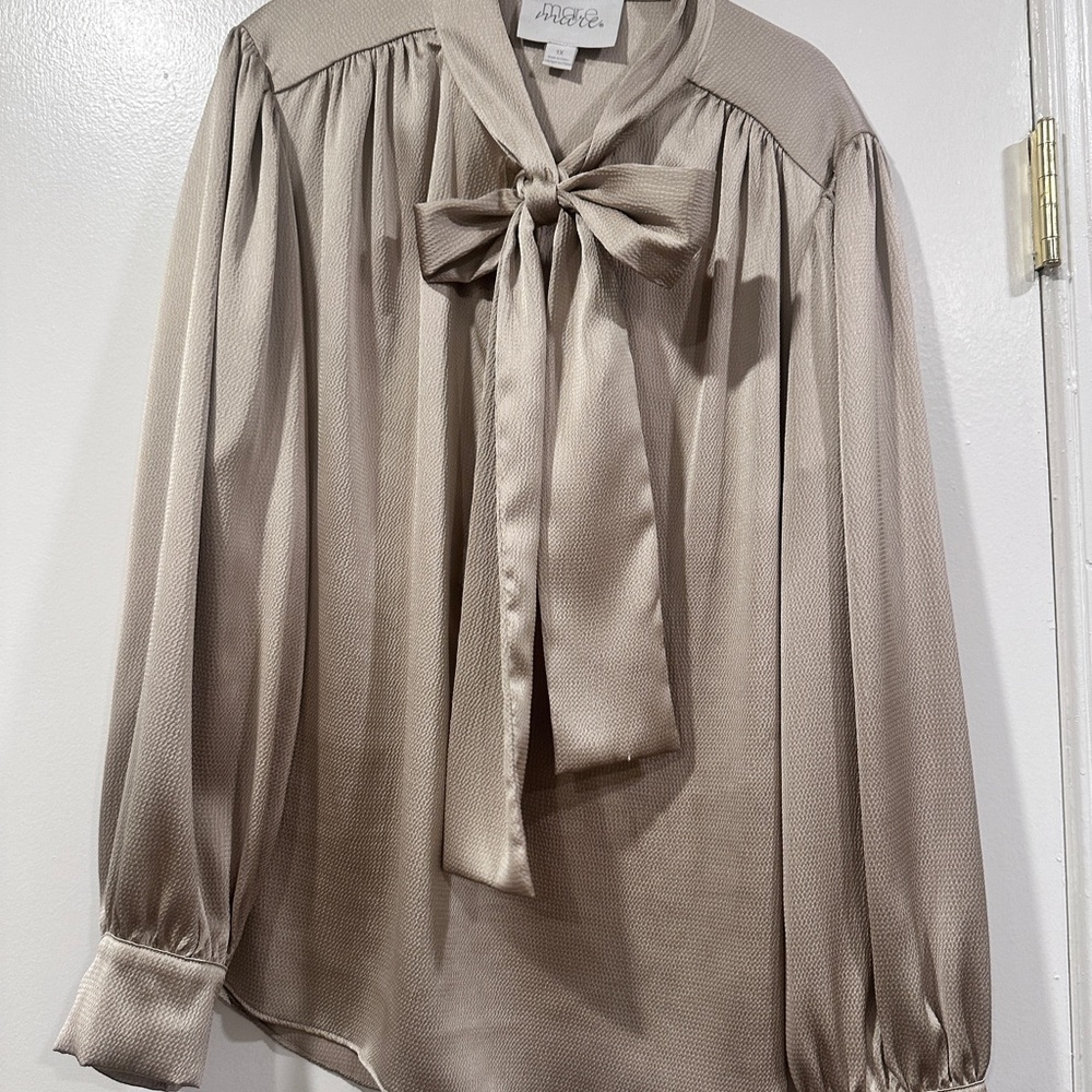 Anthropologie Elegant Cream Blouse with Bow Detail